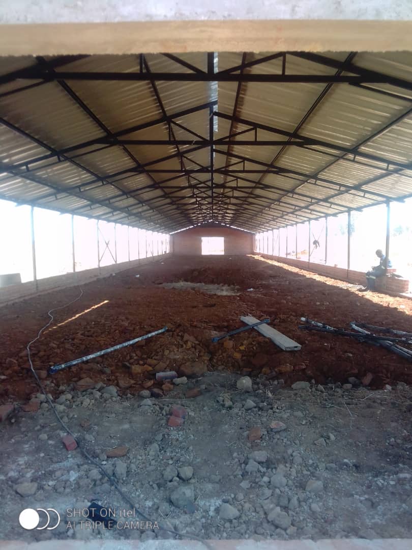 Steel truss roof interior